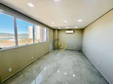 Sala Comercial para alugar, 31m² no Ponta da Praia, Santos