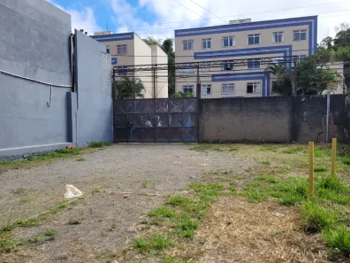 Galpão/Depósito/Armazém para alugar, 220m² no São Pedro, Juiz de Fora