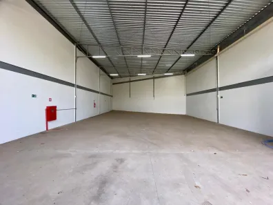 Galpão/Depósito/Armazém para alugar, 297m² no Luizote de Freitas, Uberlândia