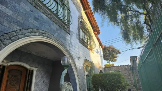 Casa com 5 Quartos à venda, 376m² no Planalto, Belo Horizonte