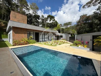 Casa com 3 Quartos à venda, 290m² no Quebra Frascos, Teresópolis