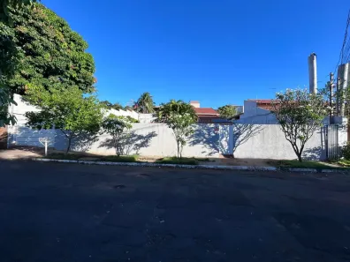 Casa com 4 Quartos à venda, 242m² no Vila Rosa Pires, Campo Grande