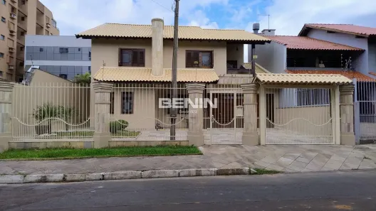 Sobrado com 4 Quartos à venda, 257m² no Marechal Rondon, Canoas