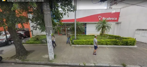 Prédio Comercial para alugar, 741m² no Parque Industriário, Santo André