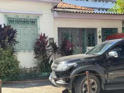 Casa com 6 Quartos à venda, 240m² no Santo Amaro, Recife
