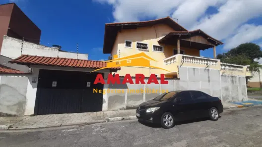 Sobrado com 4 Quartos à venda, 279m² no Cidade Edson, Suzano