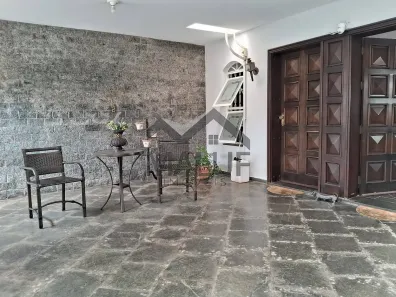 Casa com 3 Quartos à venda, 260m² no Centro, Piracicaba