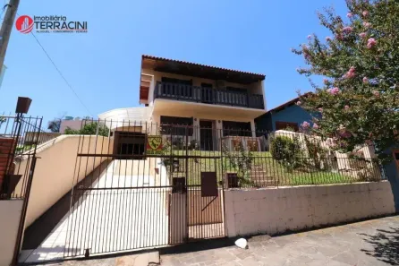 Casa com 3 Quartos à venda, 200m² no Jardim Sabará, Porto Alegre