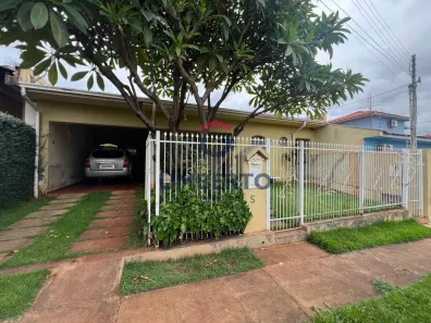 Casa com 3 Quartos à venda, 250m² no Jardim Alvorada, Ourinhos