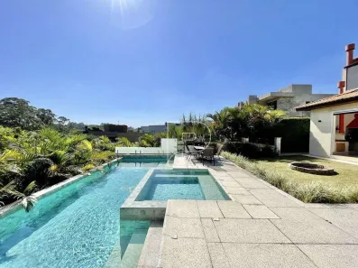 Casa de Condomínio com 6 Quartos para alugar, 610m² no Moinho Velho, Cotia