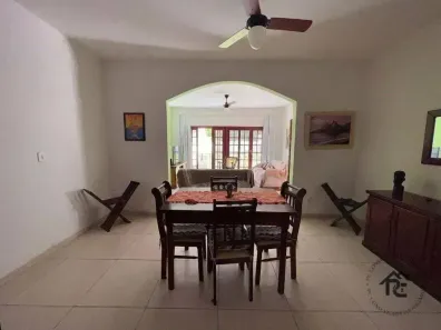 Casa com 3 Quartos à venda, 380m² no Maravista, Niterói
