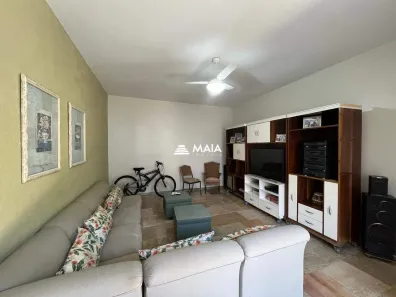 Casa com 4 Quartos à venda, 400m² no Centro, Uberaba