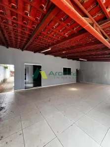 Casa com 3 Quartos à venda, 220m² no Setor Garavelo, Aparecida de Goiânia