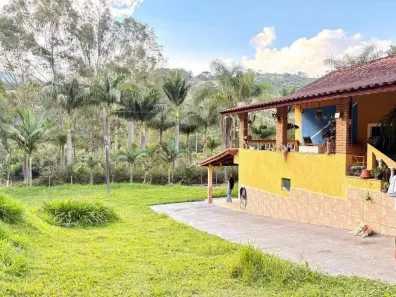 Fazenda/Sítio com 5 Quartos à venda, 4200m² no , Itapeva