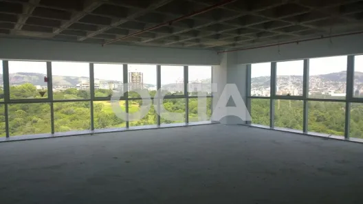Sala Comercial para alugar, 244m² no Petrópolis, Porto Alegre