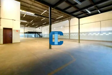 Galpão/Depósito/Armazém para alugar, 2000m² no Jardim Regina Alice, Barueri