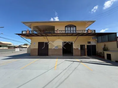 Ponto Comercial com 3 Quartos à venda, 498m² no Boehmerwald, Joinville
