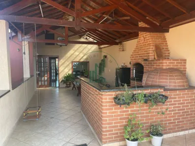 Sobrado com 3 Quartos à venda, 250m² no Parque Residencial Monte Rey, Piracicaba