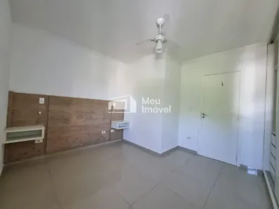 Casa de Condomínio com 3 Quartos para alugar, 90m² no Loteamento Villa Branca, Jacareí