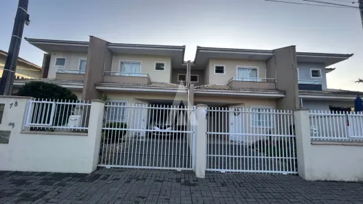Sobrado com 3 Quartos à venda, 111m² no Nova Brasília, Joinville
