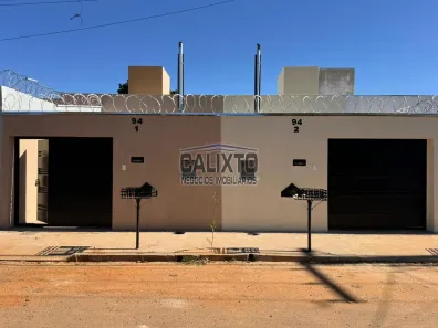 Casa com 2 Quartos à venda, 60m² no Jardim Canaã, Uberlândia