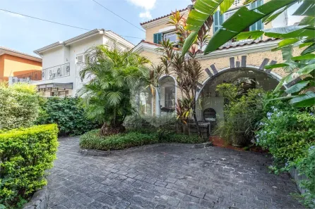 Casa com 4 Quartos à venda, 274m² no Jardim Paulista, São Paulo