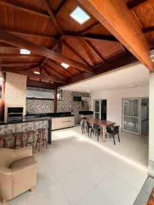 Casa de Condomínio com 3 Quartos à venda, 244m² no Colina de Laranjeiras, Serra
