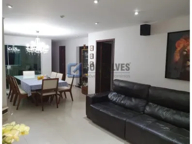 Casa com 3 Quartos à venda, 228m² no Vila Magini, Mauá