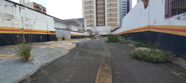 Lote/Terreno à venda, 481m² no Vila Itapura, Campinas