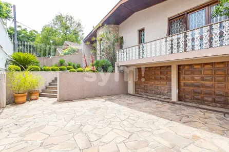 Casa com 3 Quartos para alugar, 259m² no Bacacheri, Curitiba