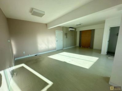Sala Comercial à venda, 46m² no Centro, Balneário Camboriú
