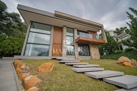 Casa de Condomínio com 4 Quartos à venda, 305m² no Vila Prinstrop, Gramado
