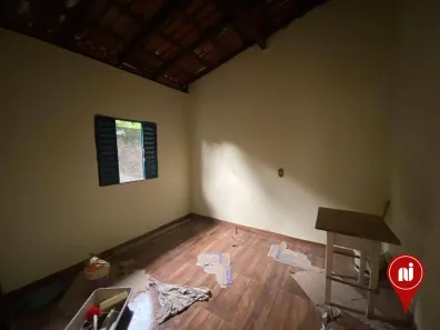 Casa com 2 Quartos para alugar, 70m² no Brumadinho, Brumadinho