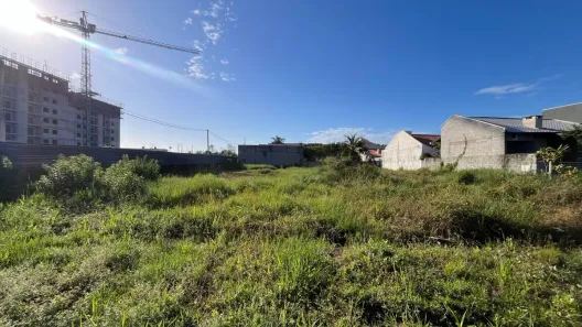 Lote/Terreno à venda, 360m² no Barra do Saí, Itapoá
