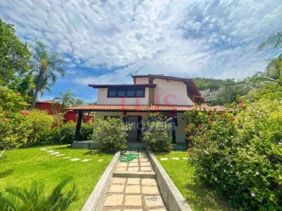 Casa de Condomínio com 4 Quartos à venda, 220m² no Piratininga, Niterói