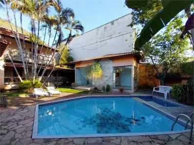 Casa de Condomínio com 4 Quartos à venda, 375m² no Itaipu, Niterói