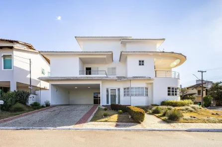 Sobrado com 5 Quartos à venda, 349m² no Jardins Madri, Goiânia