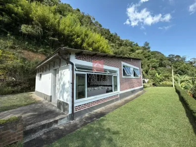 Casa com 6 Quartos à venda, 210m² no Araras, Petrópolis