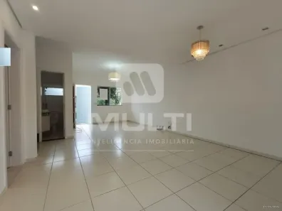 Casa de Condomínio com 4 Quartos para alugar, 337m² no Aclimação, Uberlândia