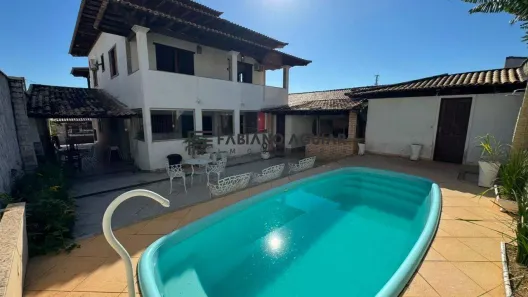 Casa com 4 Quartos à venda, 300m² no Vila Capri, Araruama