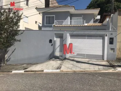 Casa com 3 Quartos à venda, 234m² no Jardim Karolyne, Votorantim