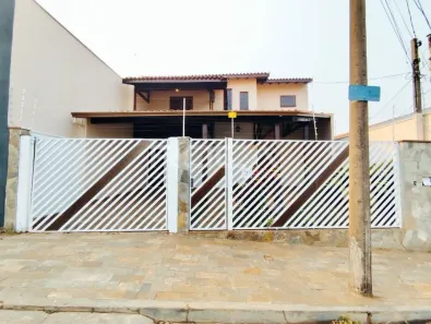 Casa com 3 Quartos à venda, 280m² no Loteamento Albertini, São Carlos