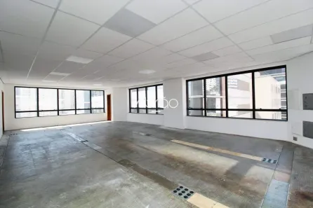 Sala Comercial para alugar, 155m² no Centro, Curitiba