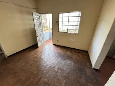 Casa com 1 Quarto para alugar, 60m² no Renascença, Belo Horizonte