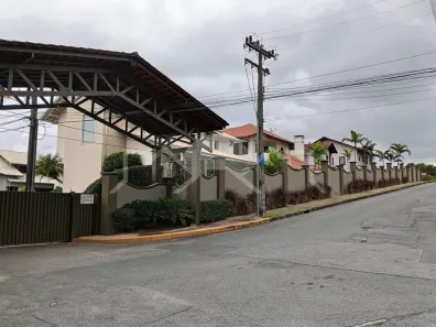 Lote/Terreno à venda, 728m² no Bom Retiro, Joinville