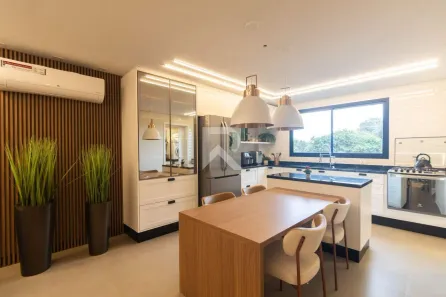 Casa com 3 Quartos à venda, 164m² no Campo Comprido, Curitiba