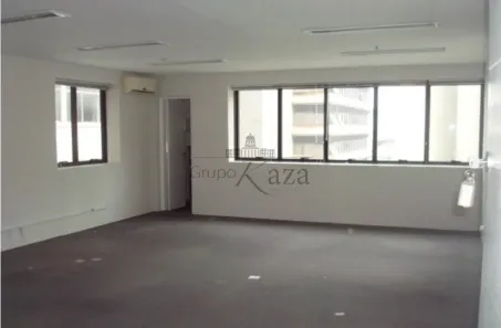 Prédio Comercial com 1 Quarto para alugar, 110m² no Cerqueira César, São Paulo