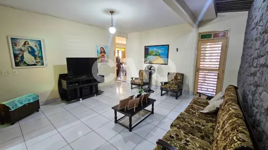 Casa com 6 Quartos à venda, 233m² no Lagoa Nova, Natal