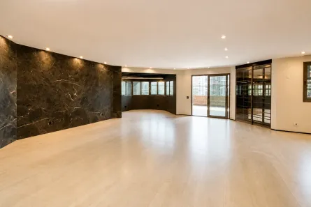 Apartamento com 4 Quartos para alugar, 286m² no Jardim Fonte do Morumbi, São Paulo