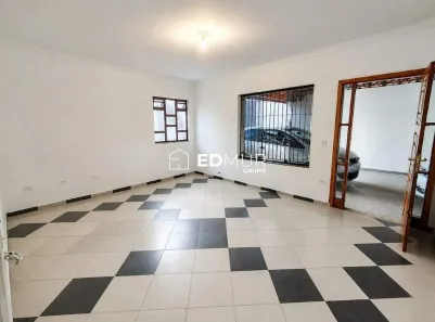 Casa com 3 Quartos à venda, 148m² no Vila Lucinda, Santo André